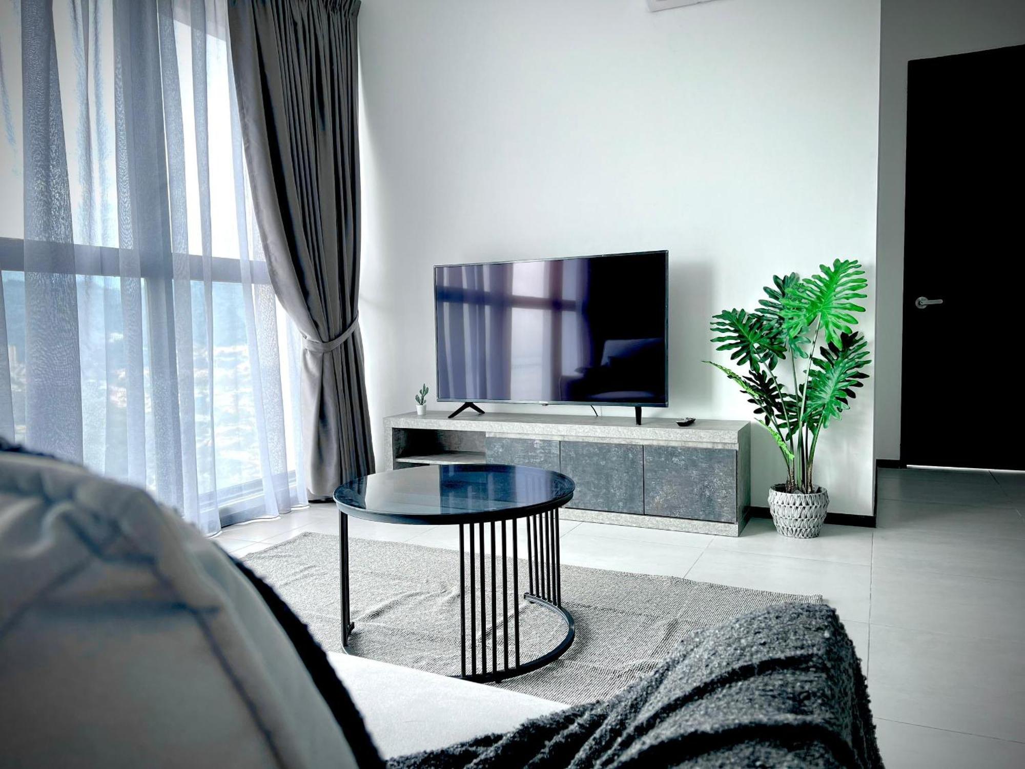 Urban Suites Two Or Three Bedroom Georgetown By Anc Jelutong Экстерьер фото
