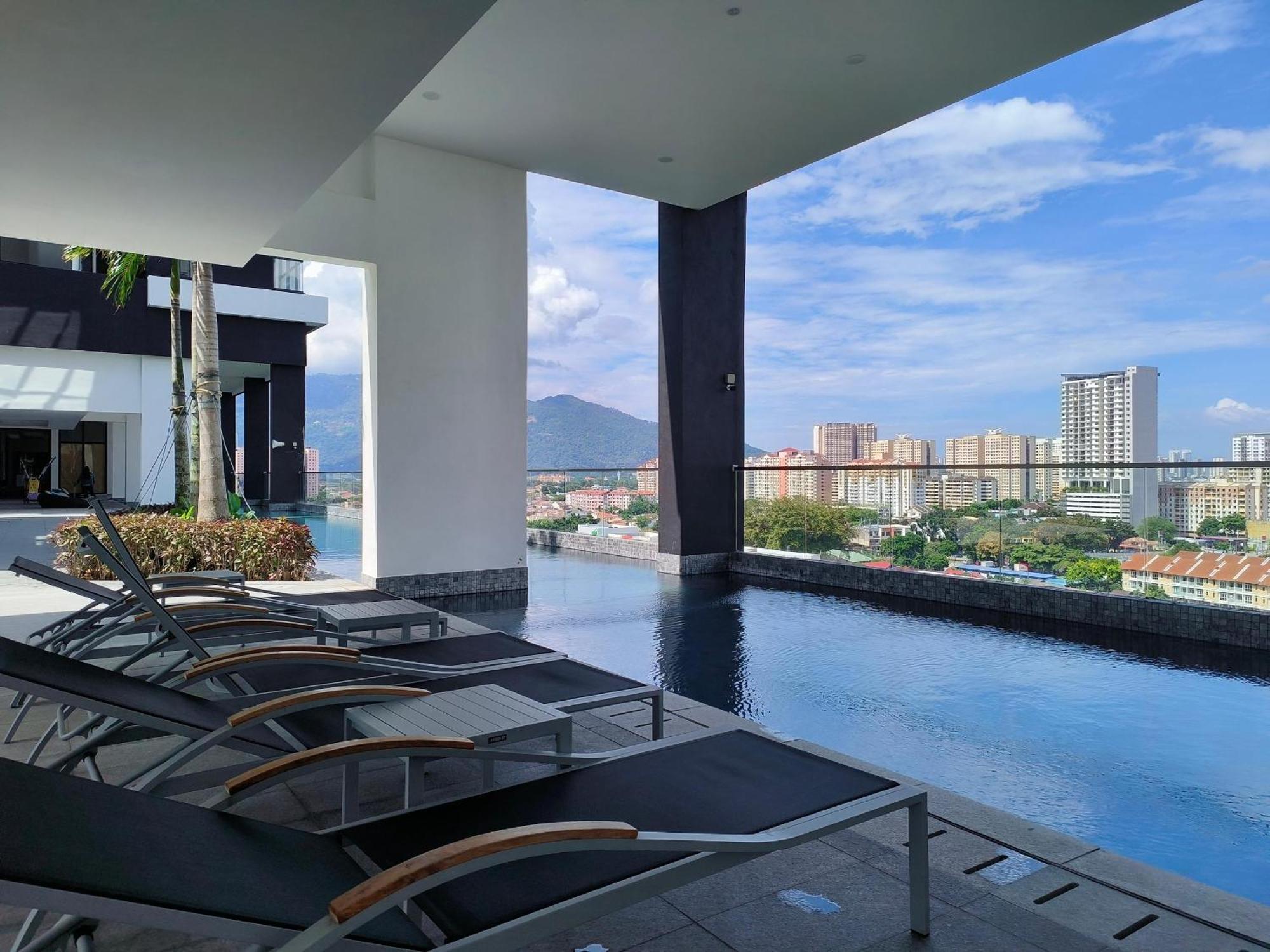 Urban Suites Two Or Three Bedroom Georgetown By Anc Jelutong Экстерьер фото