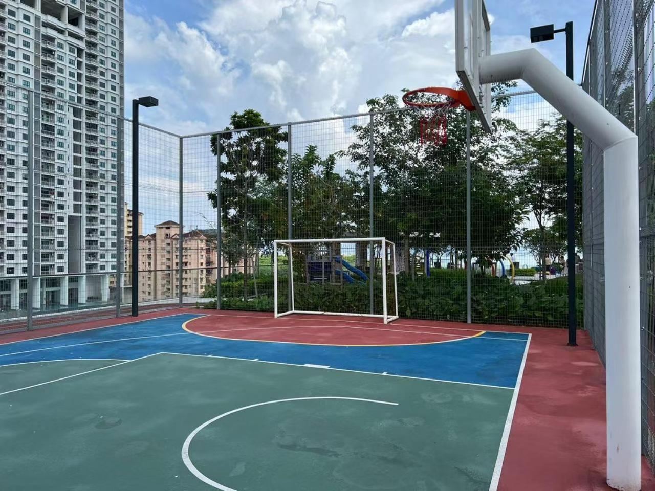 Urban Suites Two Or Three Bedroom Georgetown By Anc Jelutong Экстерьер фото
