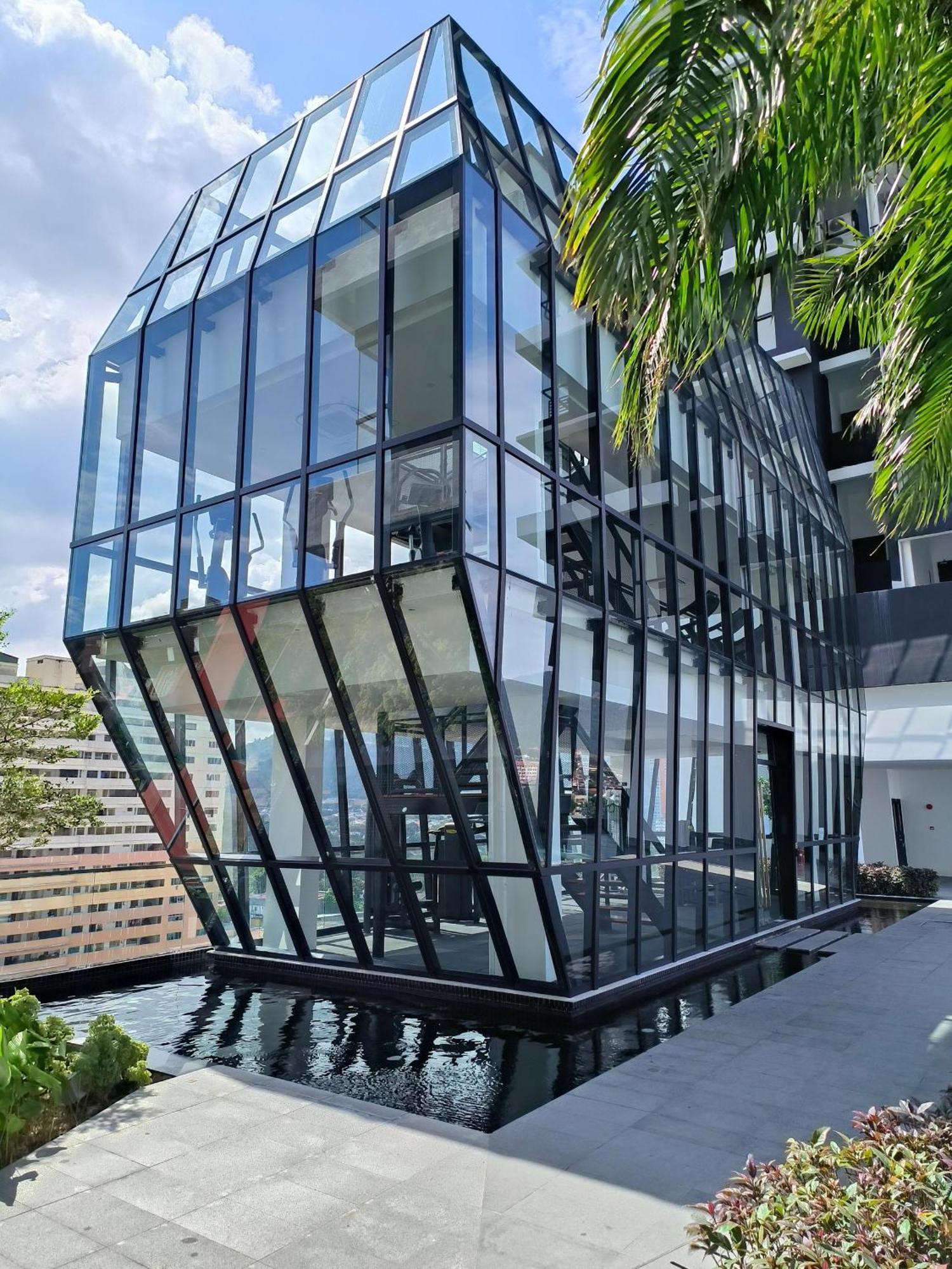 Urban Suites Two Or Three Bedroom Georgetown By Anc Jelutong Экстерьер фото