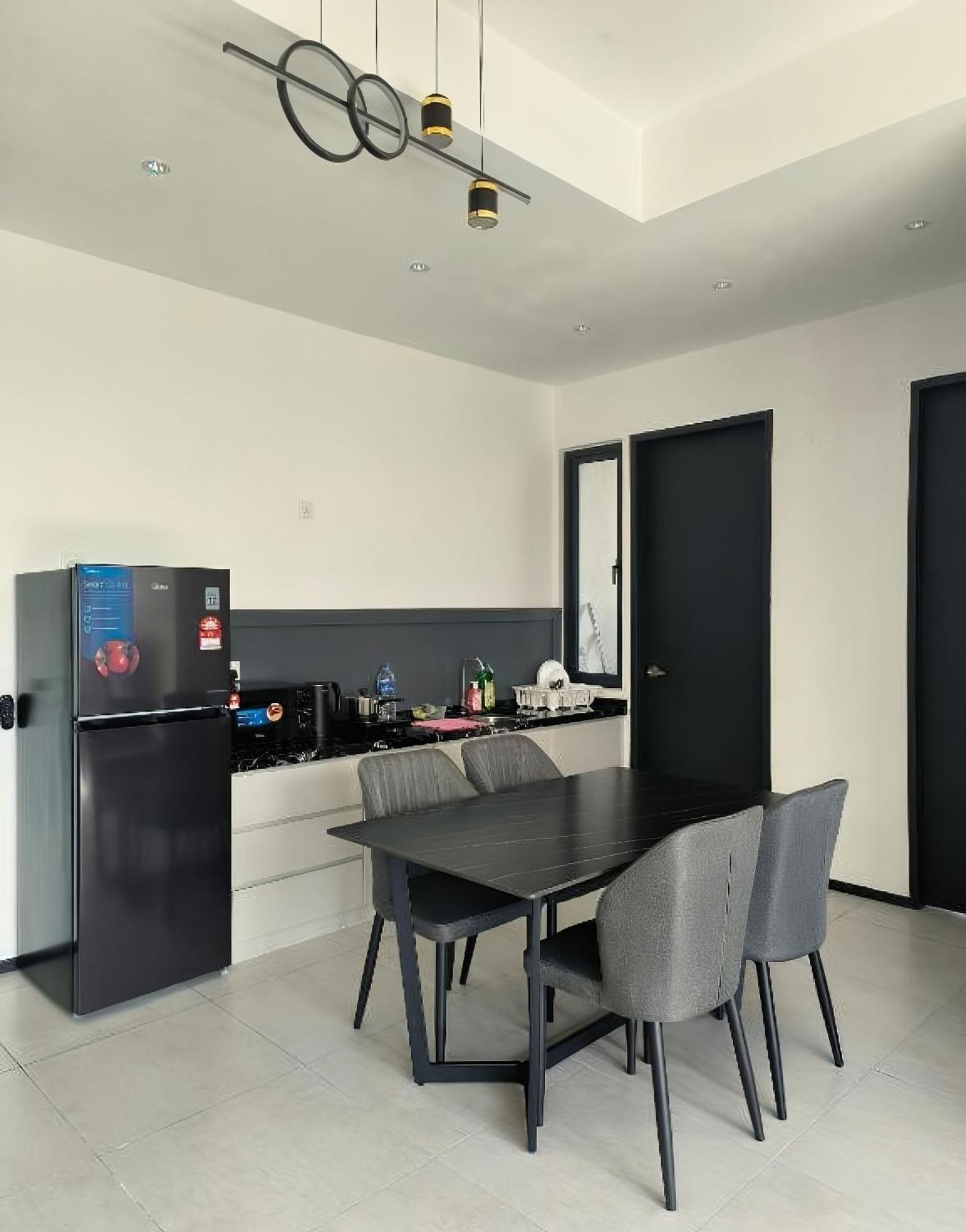 Urban Suites Two Or Three Bedroom Georgetown By Anc Jelutong Экстерьер фото