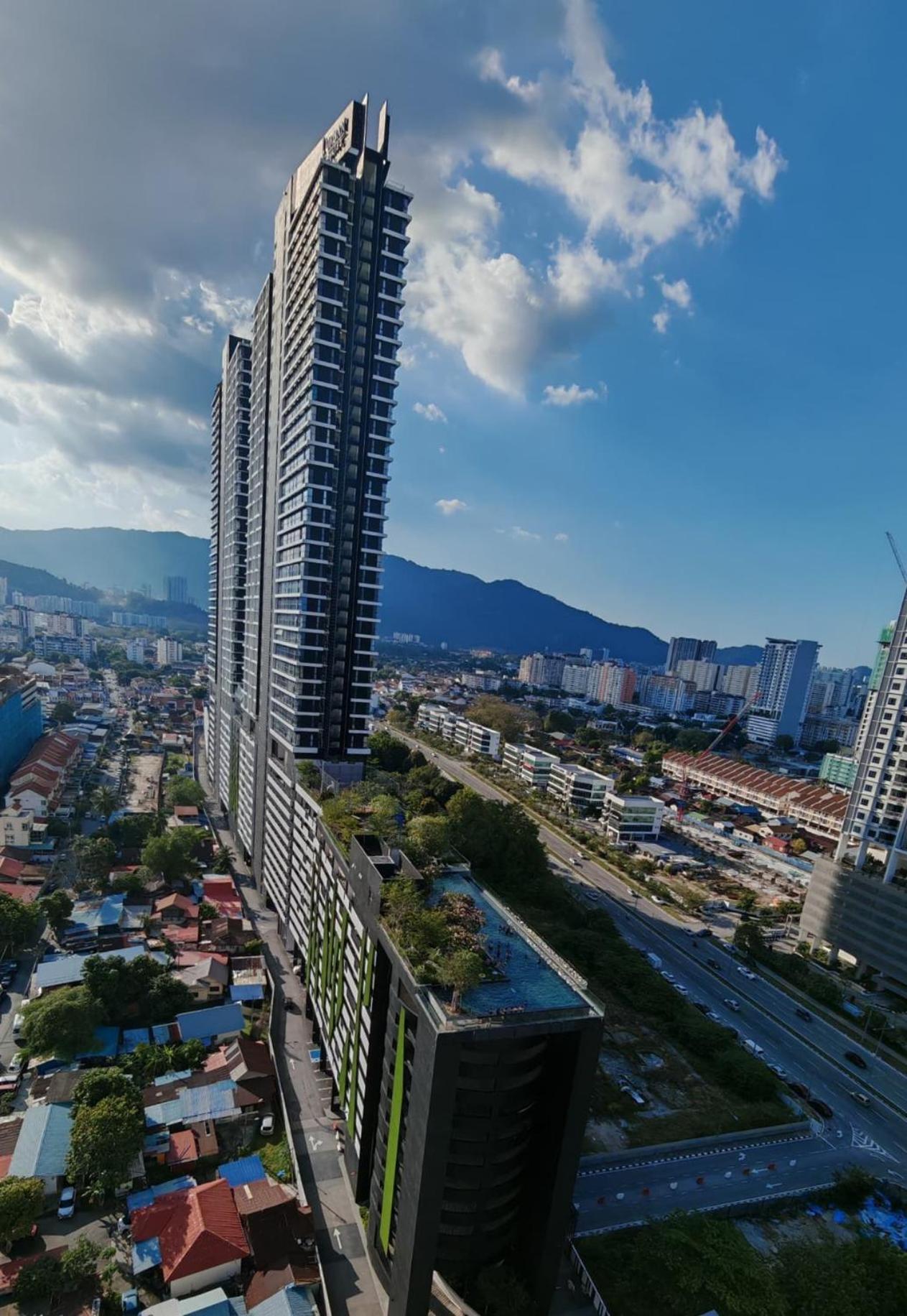 Urban Suites Two Or Three Bedroom Georgetown By Anc Jelutong Экстерьер фото