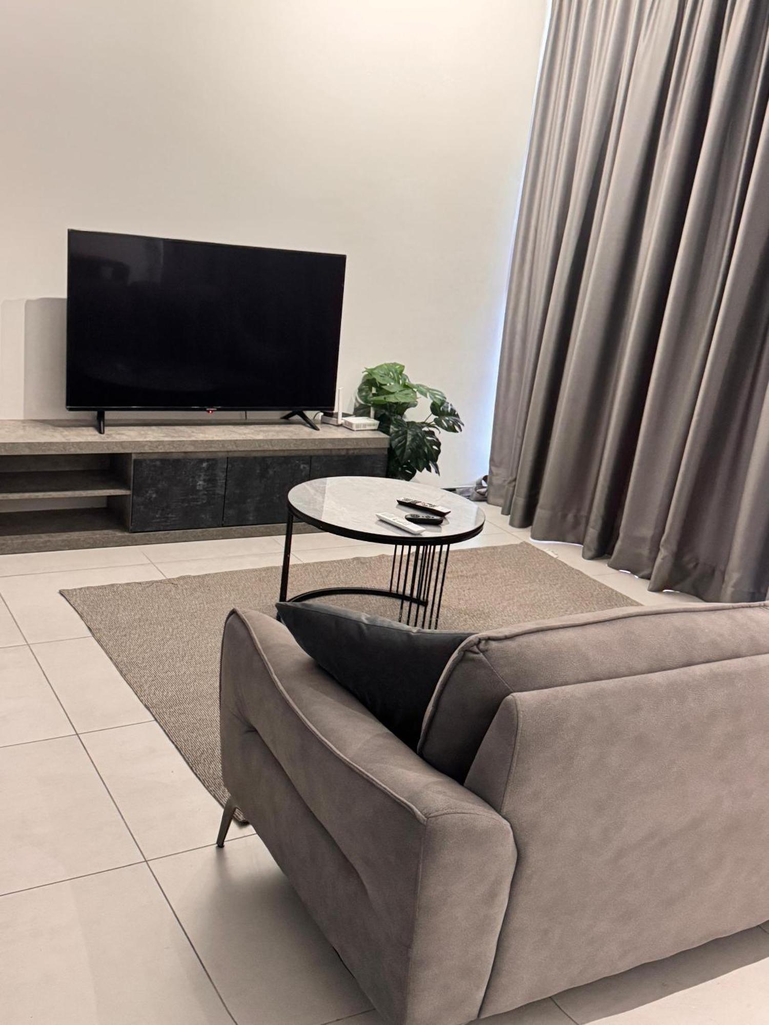 Urban Suites Two Or Three Bedroom Georgetown By Anc Jelutong Экстерьер фото